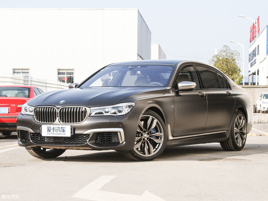 2017R7ϵ M760Li xDrive