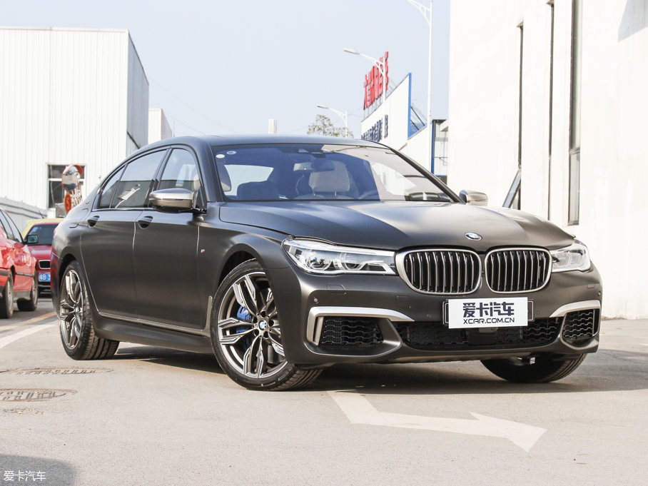 2017R7ϵ M760Li xDrive