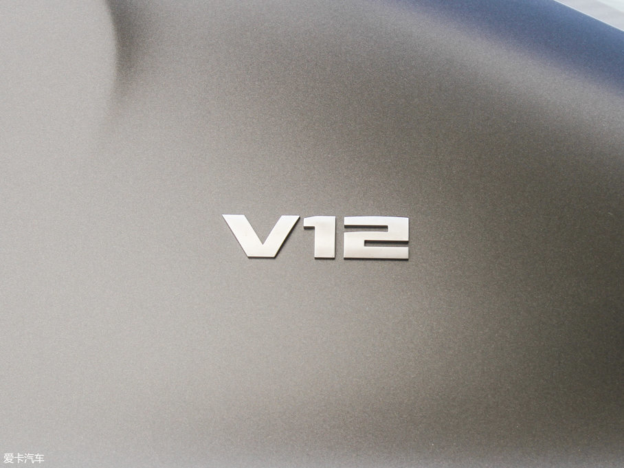 2017R7ϵ M760Li xDrive