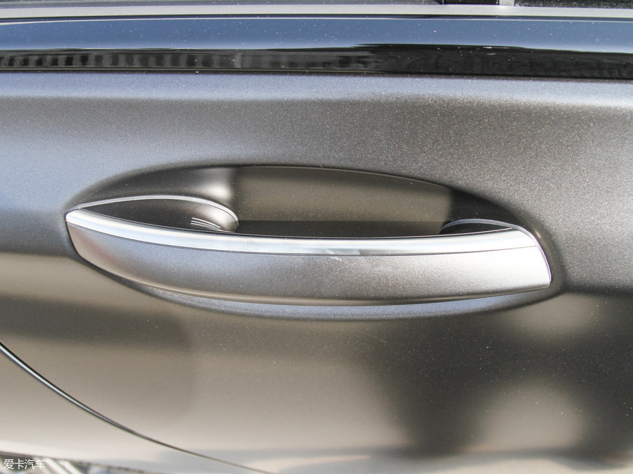 2017R7ϵ M760Li xDrive