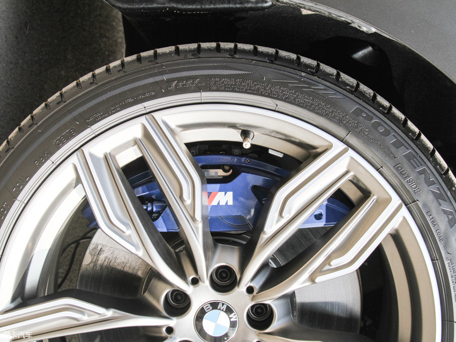 2017R7ϵ M760Li xDrive