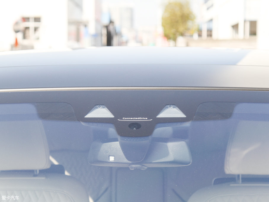 2017R7ϵ M760Li xDrive