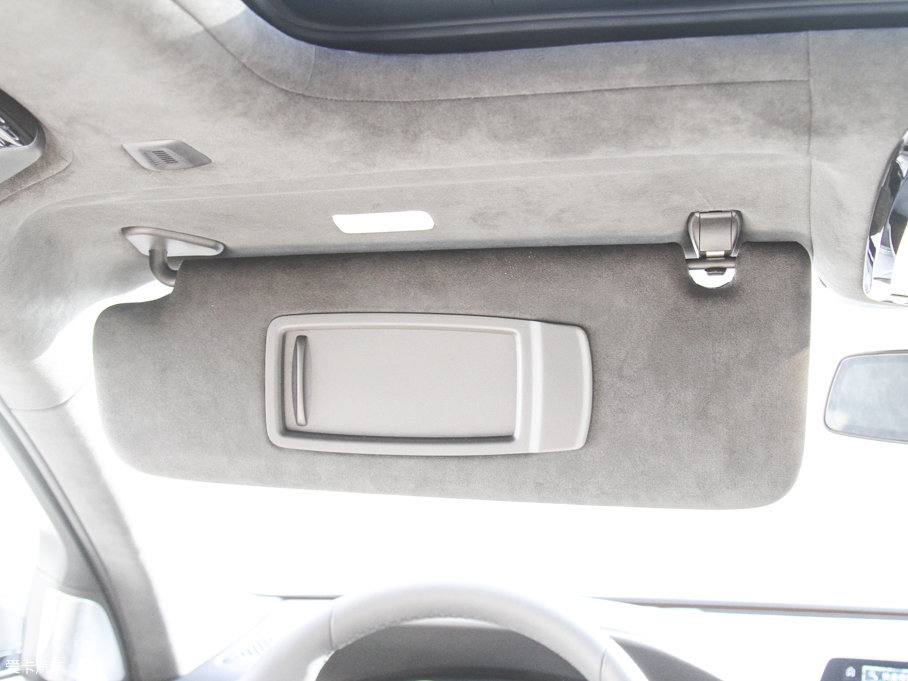 2017R7ϵ M760Li xDrive