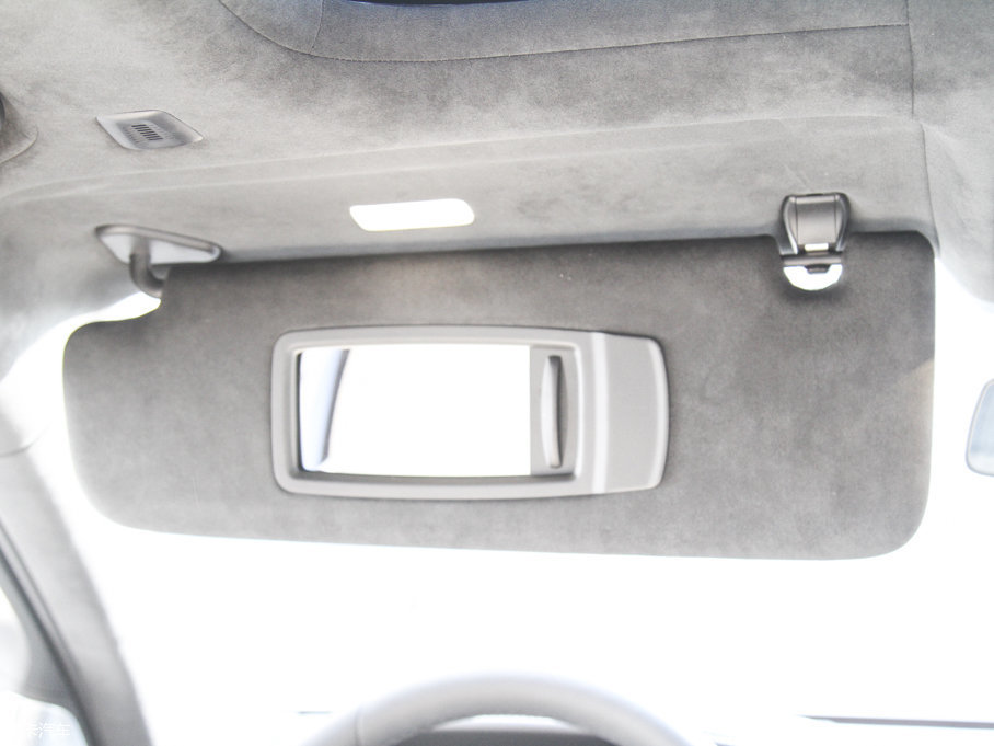 2017R7ϵ M760Li xDrive