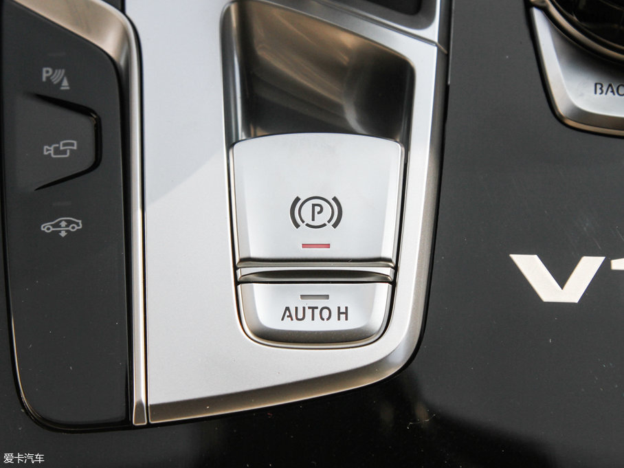 2017R7ϵ M760Li xDrive