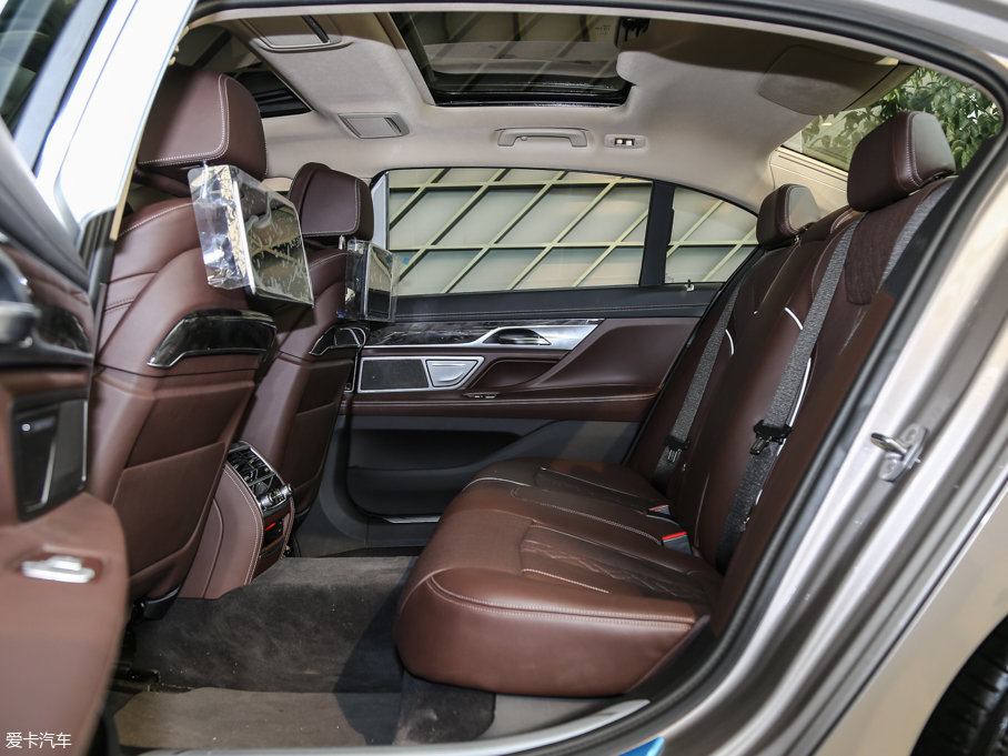 2017R7ϵ 740Li I(lng)