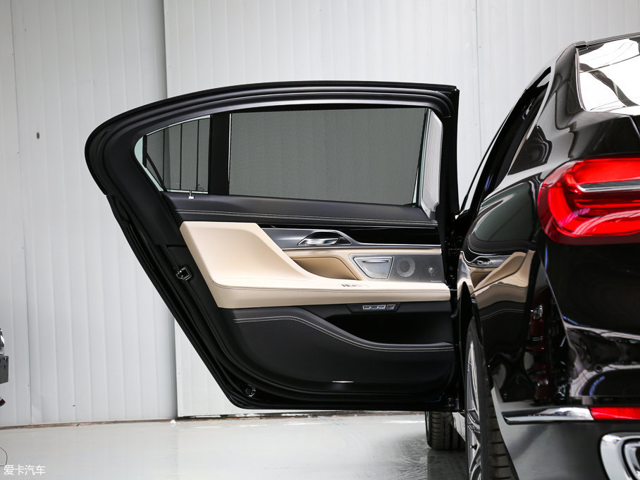 2017R7ϵ 750Li xDrive Իư 