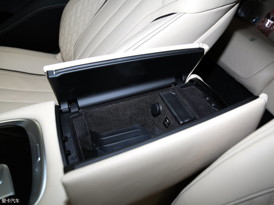 2017R7ϵ 750Li xDrive Իư 