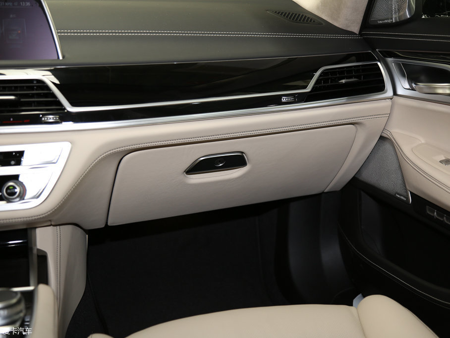 2017R7ϵ 750Li xDrive Իư 