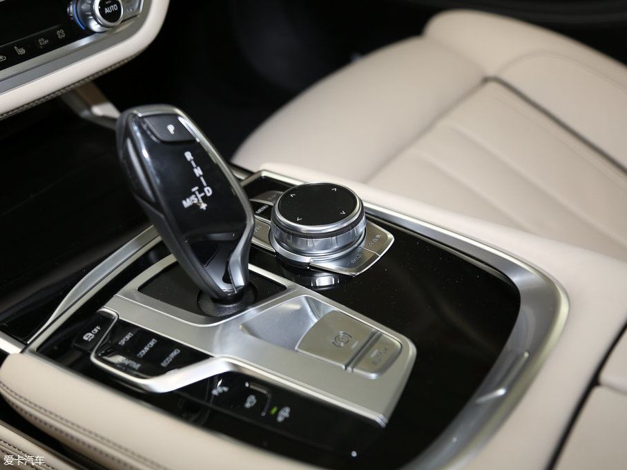 2017R7ϵ 750Li xDrive Իư 