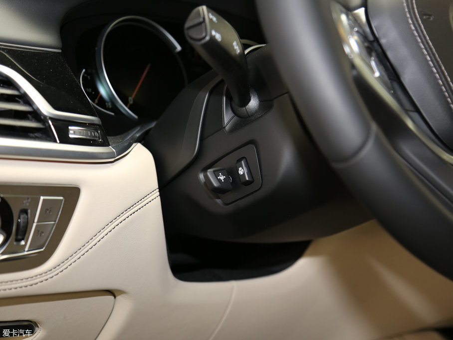 2017R7ϵ 750Li xDrive Իư 