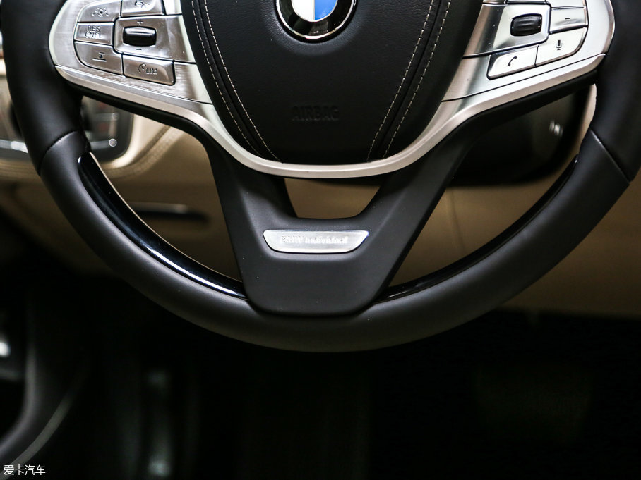 2017R7ϵ 750Li xDrive Իư 