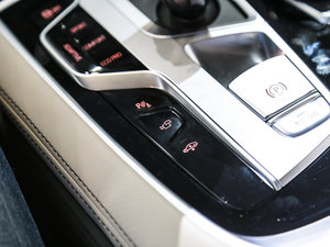 2017M760Li xDrive п؅^(q)