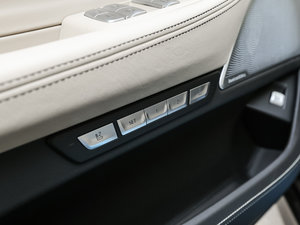 2017M760Li xDrive п؅^