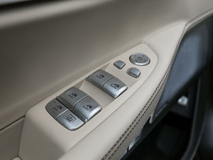 2017M760Li xDrive п؅^