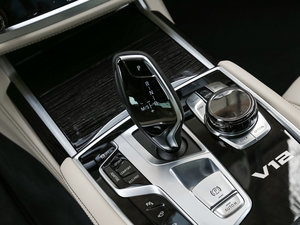 2017M760Li xDrive п؅^