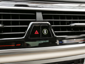 2017M760Li xDrive п؅^