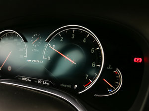 2017M760Li xDrive п؅^