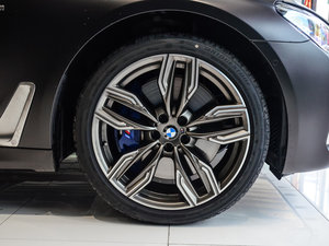 2017M760Li xDrive ^