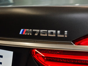 2017M760Li xDrive ^