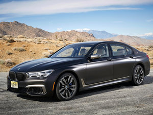 2017M760i xDrive w^