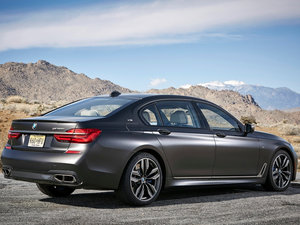 2017M760i xDrive w^