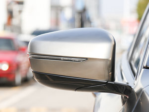 2017M760Li xDrive (x)(ji)^