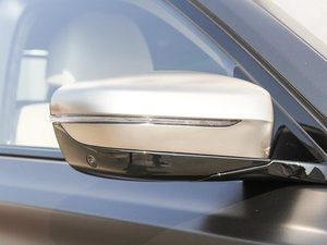 2017M760Li xDrive (x)(ji)^