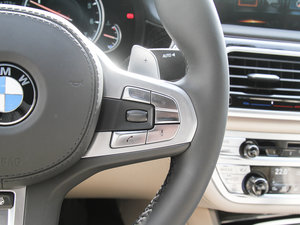 2017M760Li xDrive п؅^