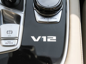 2017M760Li xDrive п؅^