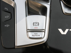 2017M760Li xDrive п؅^