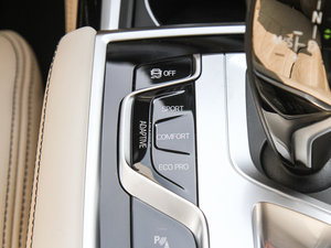 2017M760Li xDrive п؅^