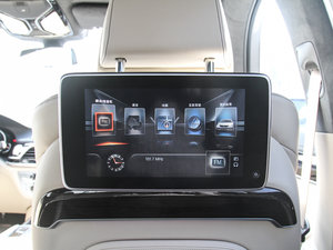 2017款M760Li xDrive 中控区