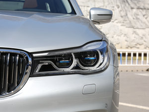 2017款730Li 豪华型 大灯