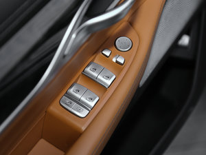 2017款730Li 豪华型 主驾车窗控制区	