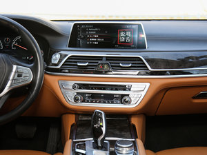 2017款730Li 豪华型 中控台