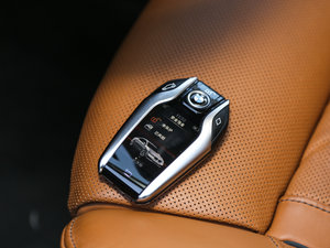 2017款730Li 豪华型 车钥匙