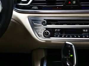 2017款750Li xDrive 个性化定制版 五座 音响调节