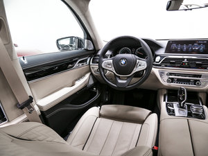 2017款750Li xDrive 个性化定制版 五座 中控区