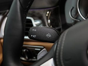 2017款740Li 领先型 中控区