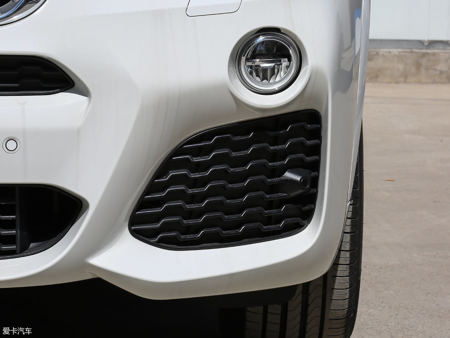 2017RX3Mڣ xDrive28i M\