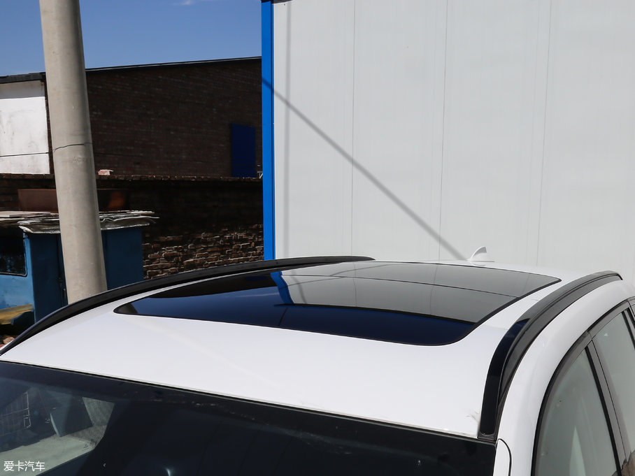 2017RX3Mڣ xDrive28i M\