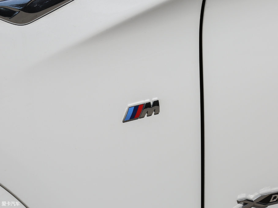 2017RX3Mڣ xDrive28i M\