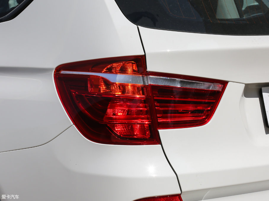 2017RX3Mڣ xDrive28i M\