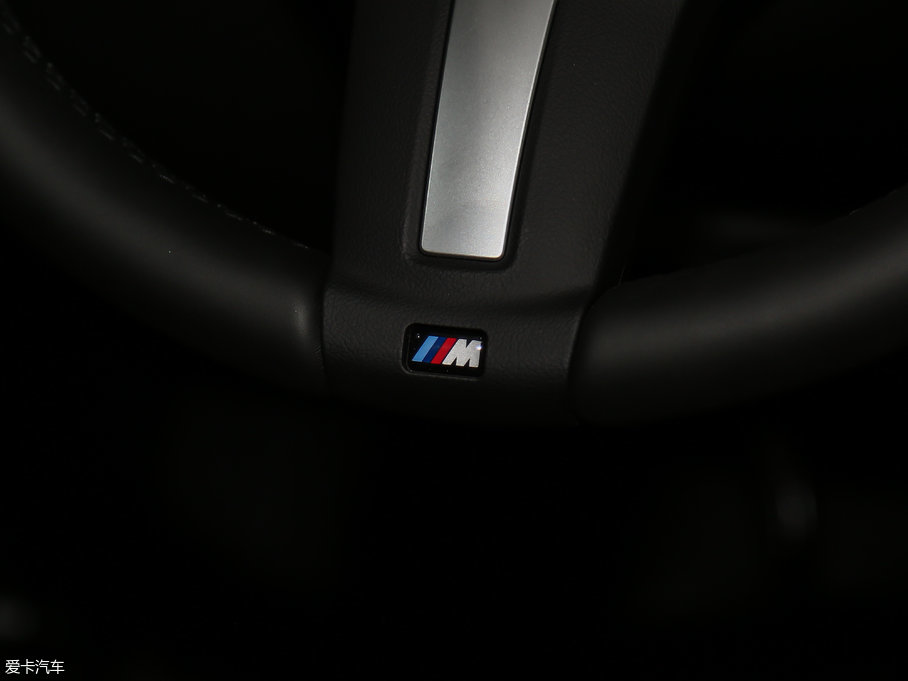 2017RX3Mڣ xDrive28i M\