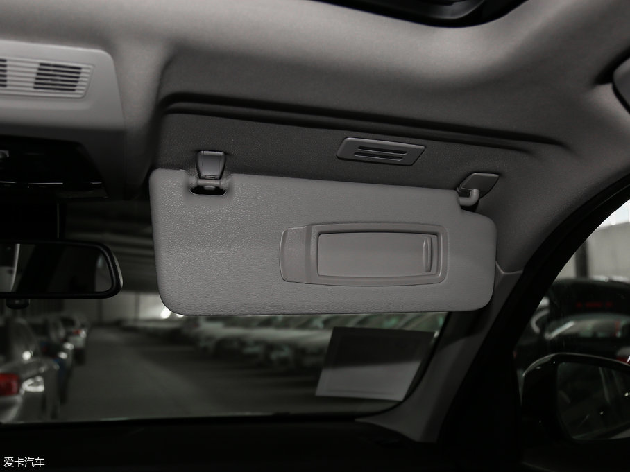 2017RX3Mڣ xDrive28i M\