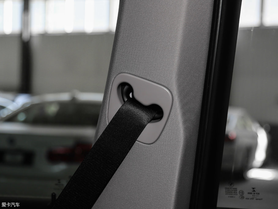 2017RX3Mڣ xDrive28i M\