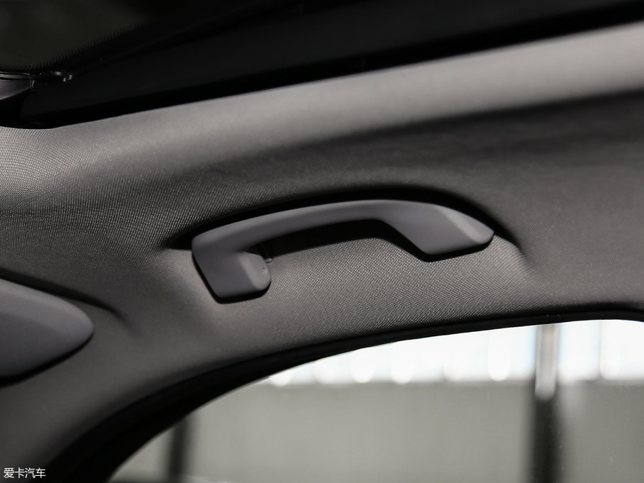 2017RX3Mڣ xDrive28i M\