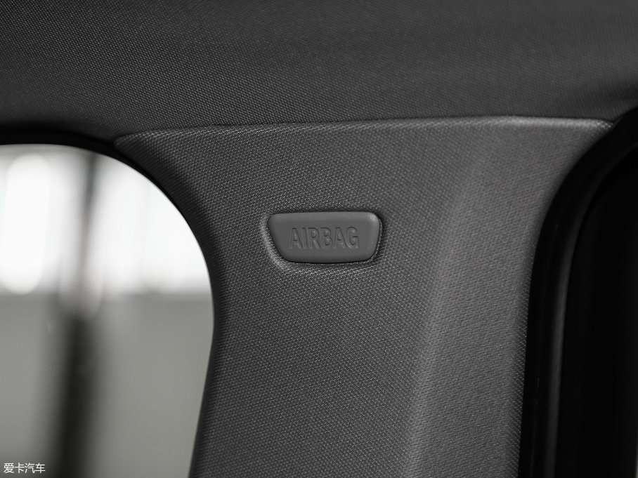 2017RX3Mڣ xDrive28i M\