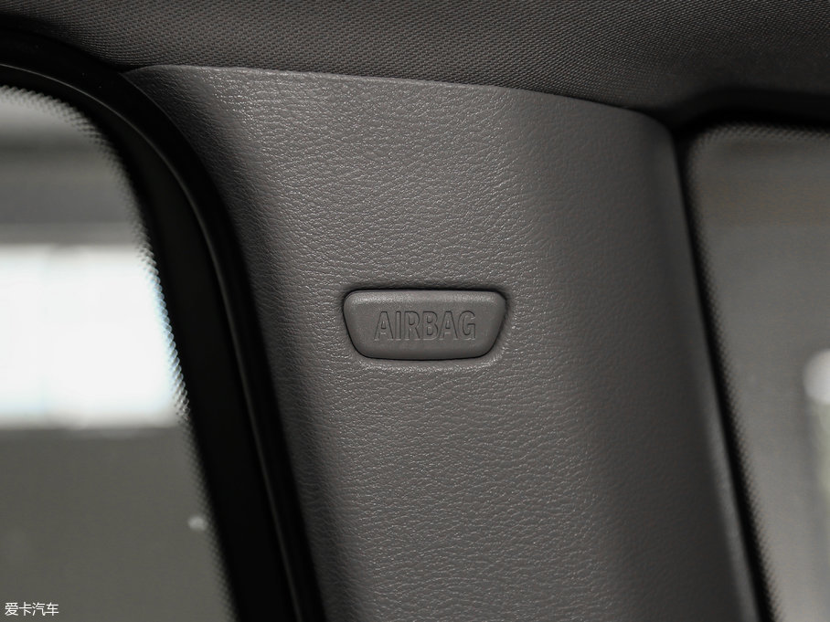 2017RX3Mڣ xDrive28i M\